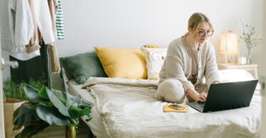 The Rise of Virtual Selling Mastering Sales in a Remote World